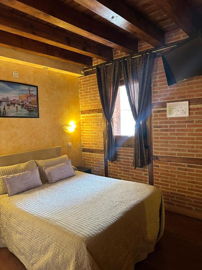 Hostal Segovia Adults Only Hotel Luaran gambar