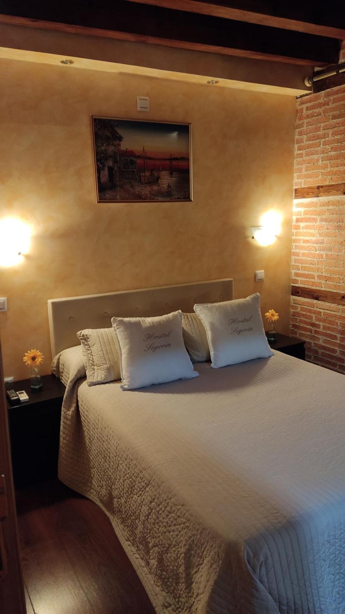 Hostal Segovia Adults Only Hotel Bilik gambar