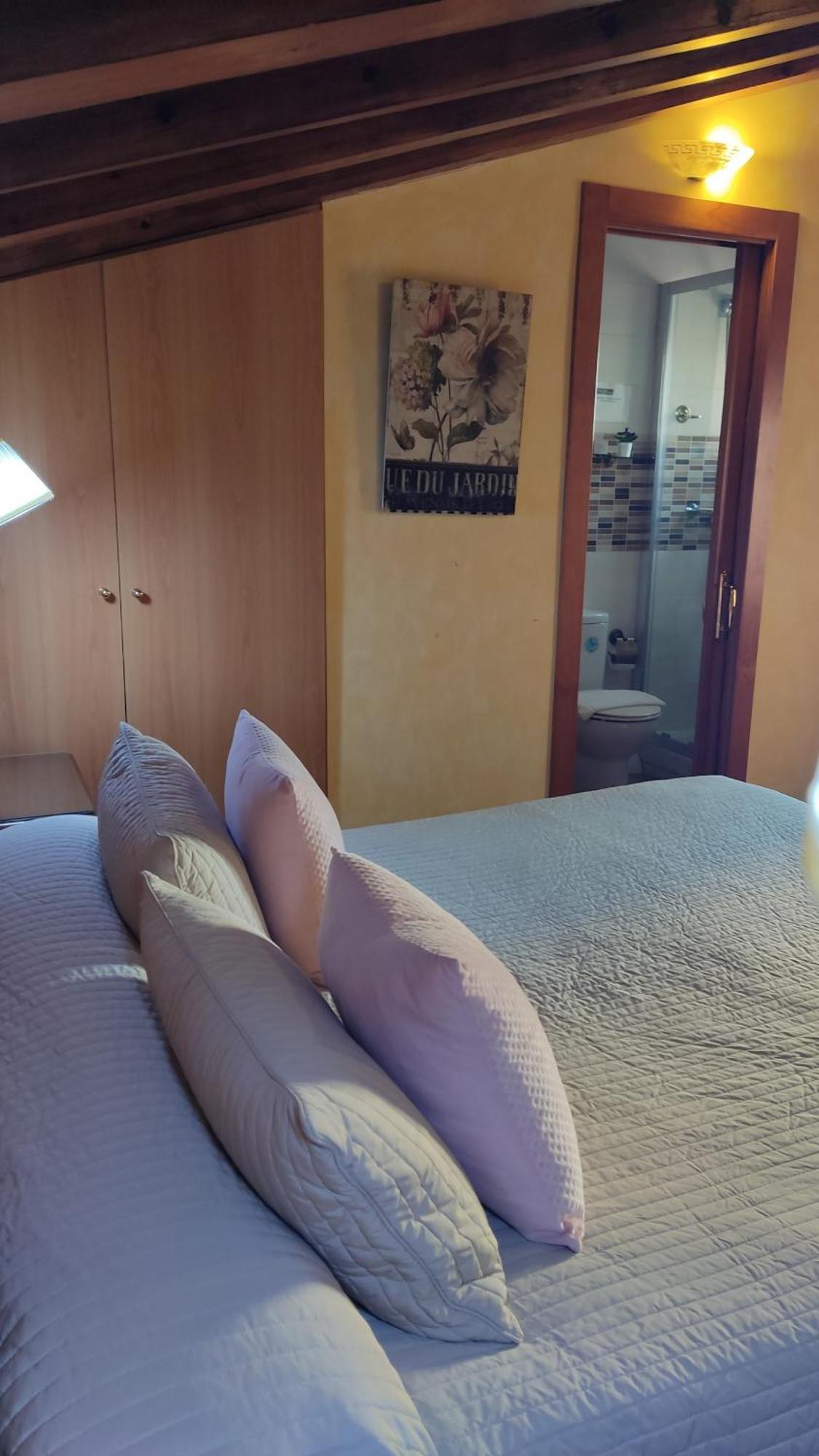 Hostal Segovia Adults Only Bilik gambar