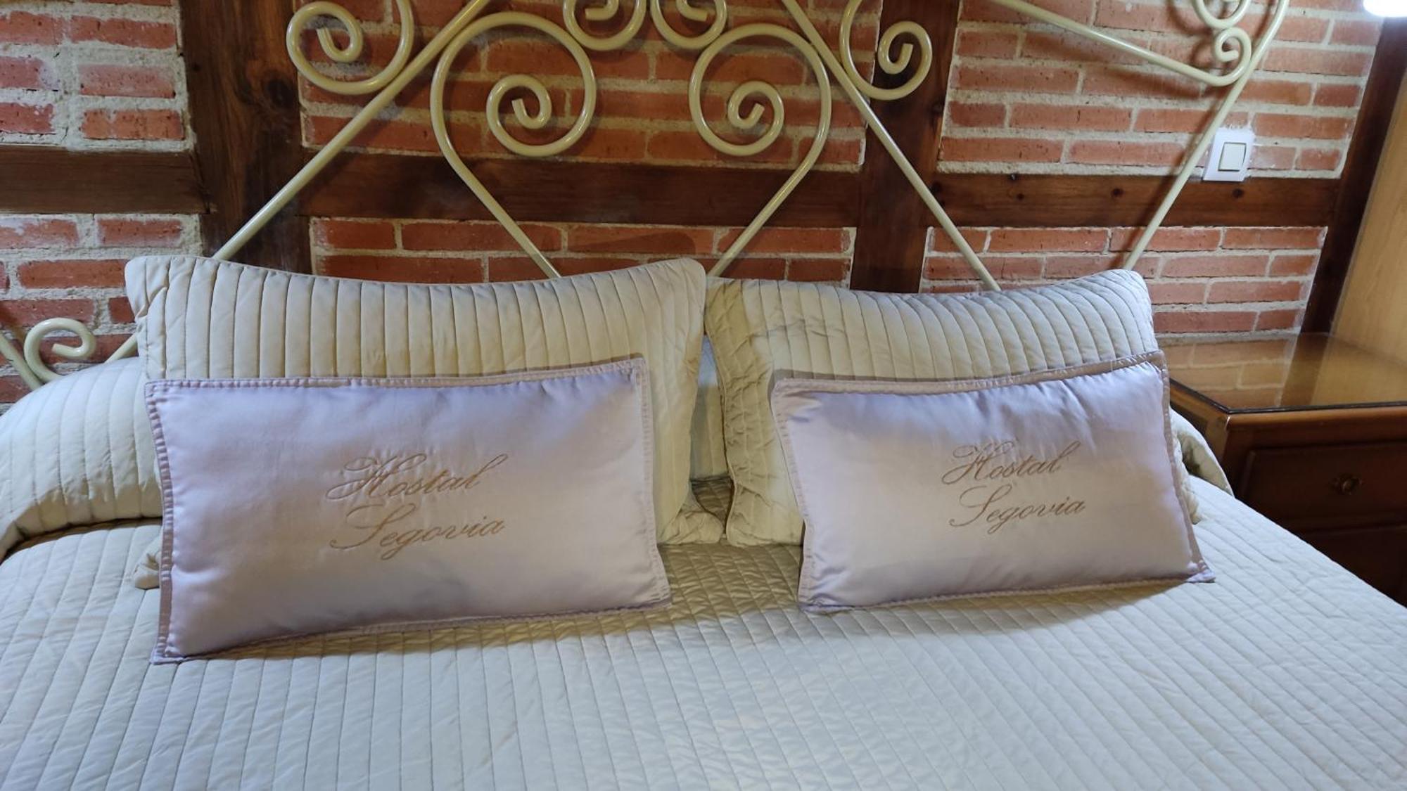 Hostal Segovia Adults Only Hotel Bilik gambar