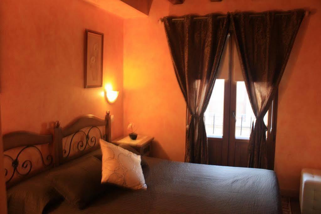 Hostal Segovia Adults Only Hotel Luaran gambar