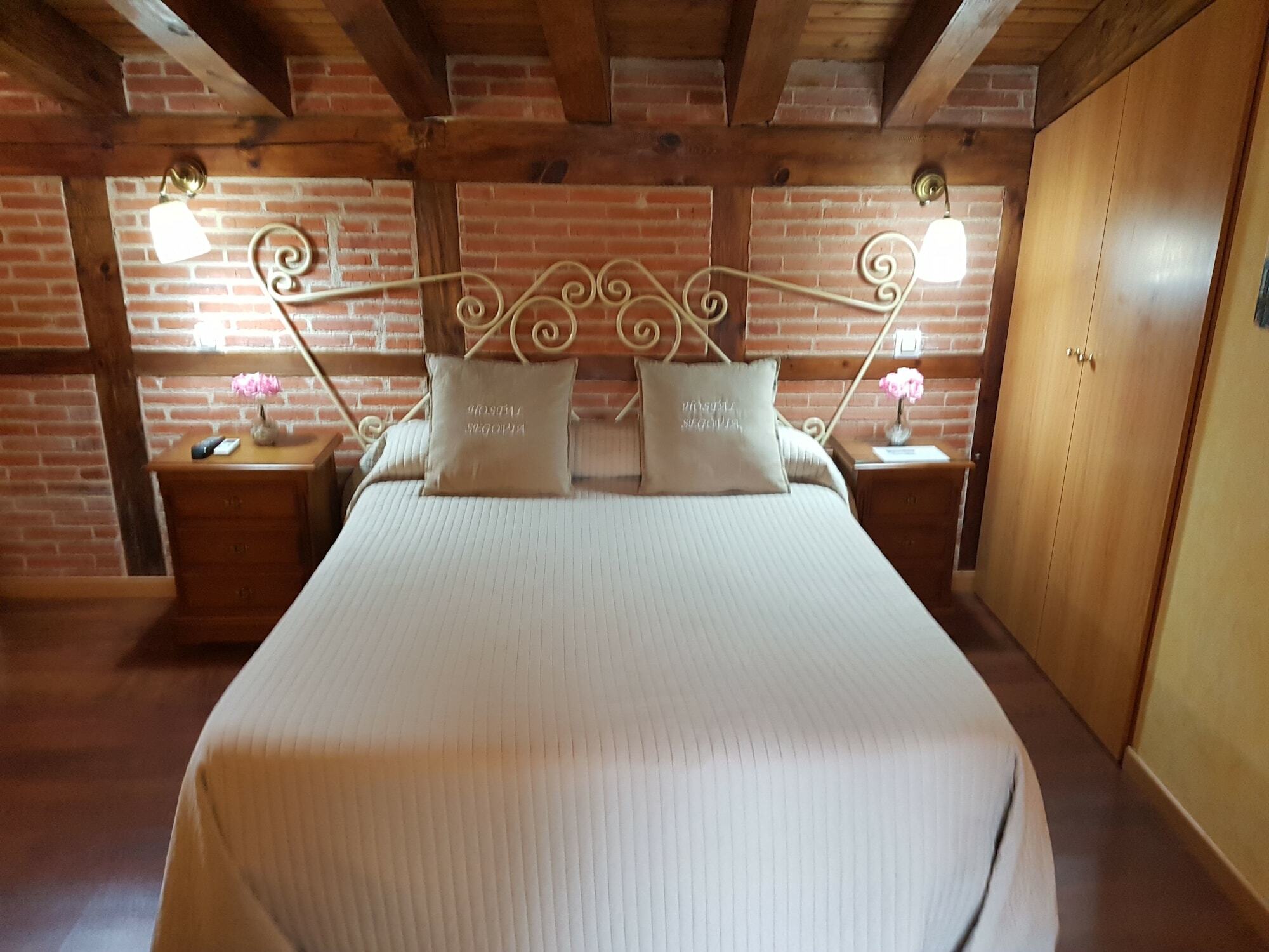 Hostal Segovia Adults Only Luaran gambar